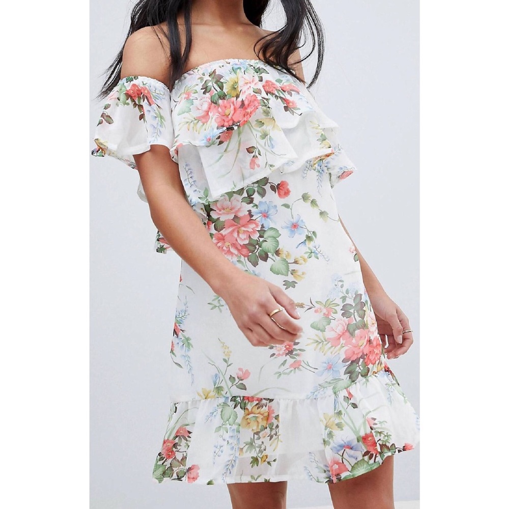 HOST PICK x2 💕Off shoulder floral tiered dress